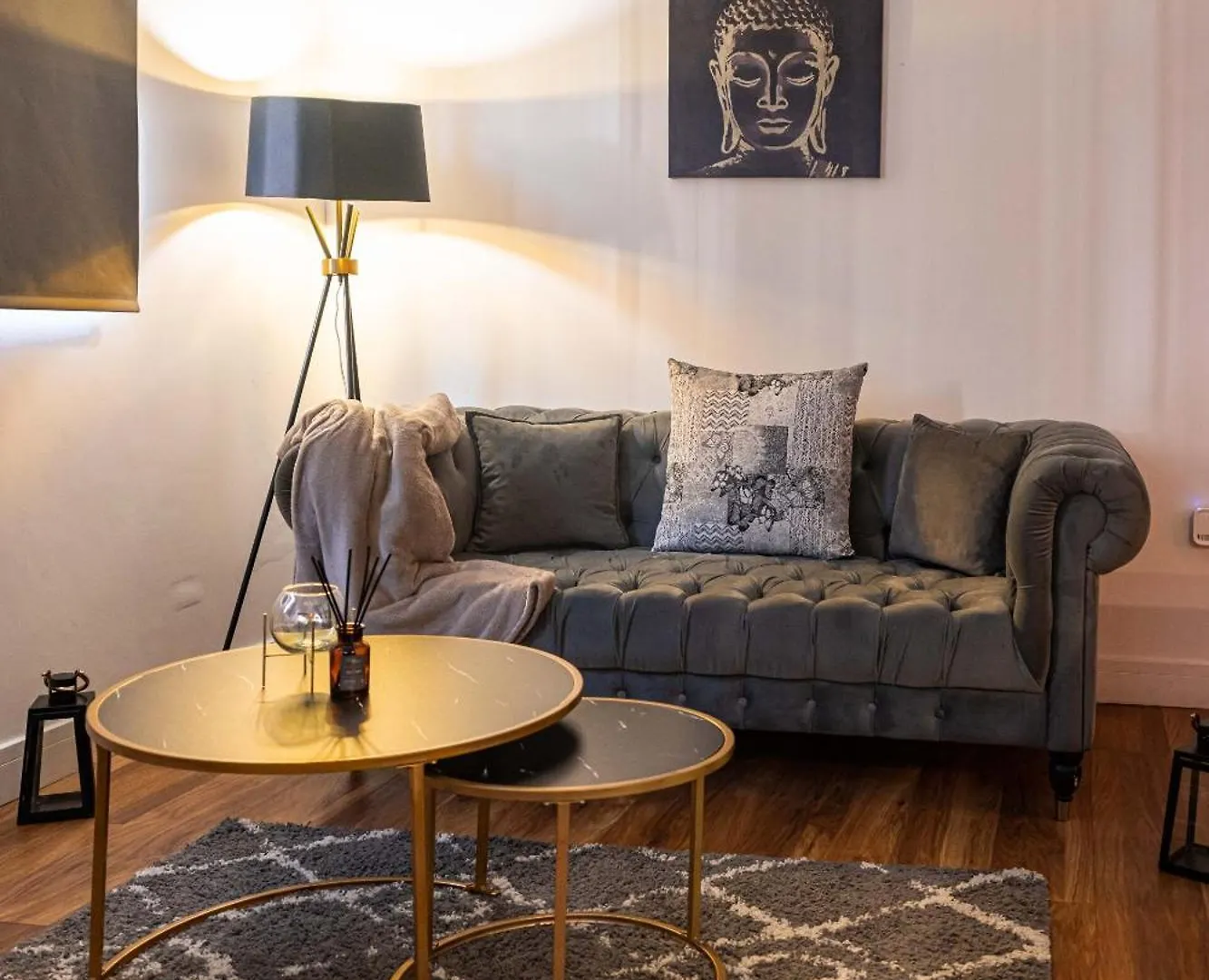 Manhattan Luxury Suites Bradford