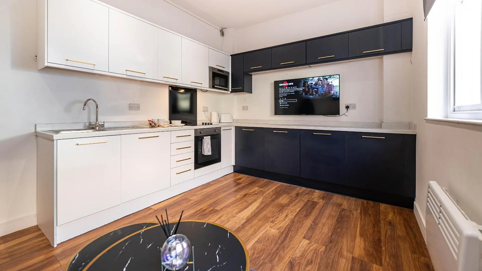 Manhattan Luxury Suites Bradford  Apartmán